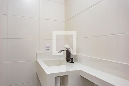 Banheiro de apartamento à venda com 2 quartos, 40m² em Parque Fongaro, São Paulo