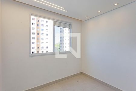 Quarto 2 de apartamento à venda com 2 quartos, 40m² em Parque Fongaro, São Paulo