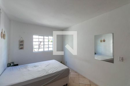 Quarto 1 de casa para alugar com 3 quartos, 112m² em Álvaro Camargos, Belo Horizonte
