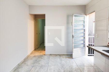 Sala/Cozinha de kitnet/studio para alugar com 1 quarto, 30m² em Vila Palmares, Santo André