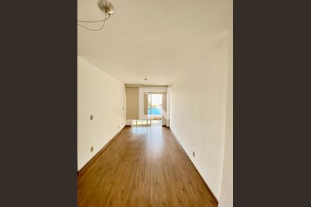 Apartamento à venda com 63m², 2 quartos e 1 vagaSala