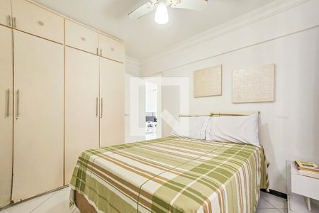 Quarto 1 de apartamento para alugar com 2 quartos, 70m² em Barra Funda, Guarujá