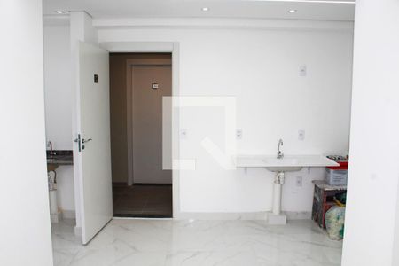 Sala / Porta de entrada de apartamento para alugar com 2 quartos, 35m² em Várzea da Barra Funda, São Paulo