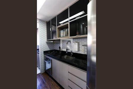 Cozinha de apartamento para alugar com 2 quartos, 43m² em Jardim Novo Taboão, São Paulo