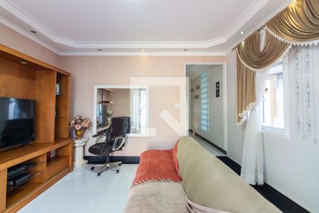 Sala  de casa para alugar com 2 quartos, 240m² em Ayrosa, Osasco