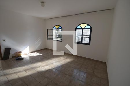 Sala 1 de casa para alugar com 3 quartos, 168m² em Jardim Santa Genebra, Campinas