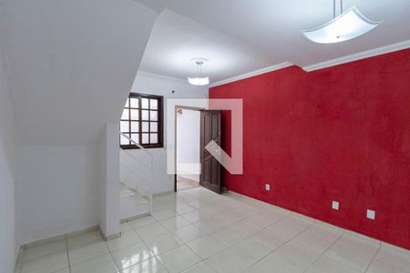Sala de casa para alugar com 2 quartos, 120m² em Santa Branca, Belo Horizonte