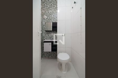 Banheiro de kitnet/studio para alugar com 0 quarto, 36m² em Consolação, São Paulo