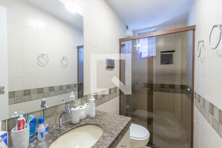 Banheiro de apartamento à venda com 2 quartos, 62m² em Funcionários, Belo Horizonte