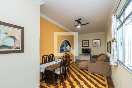 Sala de casa para alugar com 2 quartos, 79m² em Ramos, Rio de Janeiro