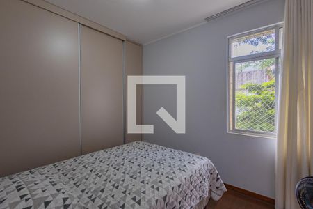 Quarto 2 de apartamento à venda com 3 quartos, 100m² em Santo Antônio, Belo Horizonte