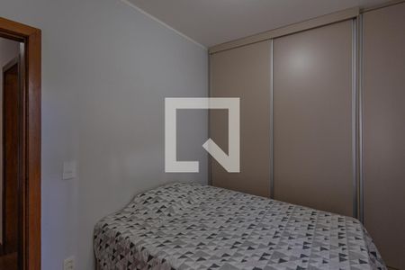 Quarto 2 de apartamento à venda com 3 quartos, 100m² em Santo Antônio, Belo Horizonte