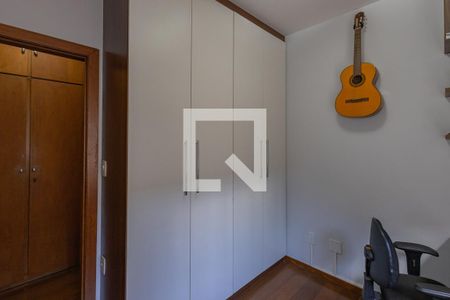 Quarto 1 de apartamento à venda com 3 quartos, 100m² em Santo Antônio, Belo Horizonte