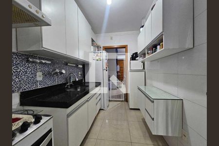 Apartamento à venda com 3 quartos, 108m² em Santa Monica, Belo Horizonte