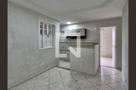 Sala de apartamento para alugar com 2 quartos, 49m² em Recreio dos Bandeirantes, Rio de Janeiro