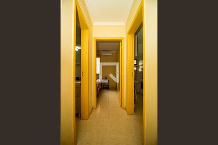 Corredor de apartamento à venda com 1 quarto, 44m² em Partenon, Porto Alegre