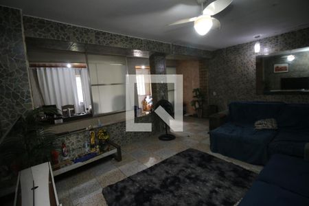 Sala de casa à venda com 2 quartos, 250m² em Penha, Rio de Janeiro