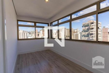 Quarto  de apartamento à venda com 4 quartos, 580m² em Lourdes, Belo Horizonte