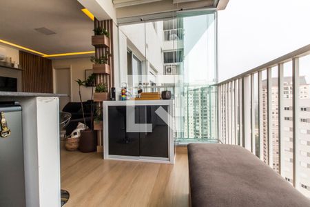 Varanda Sala de apartamento à venda com 1 quarto, 53m² em Alphaville Empresarial, Barueri