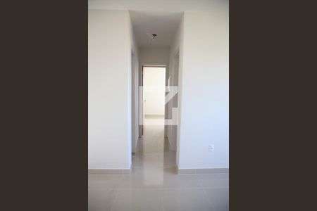 Corredor de apartamento para alugar com 2 quartos, 56m² em Vila Rosa, Goiânia