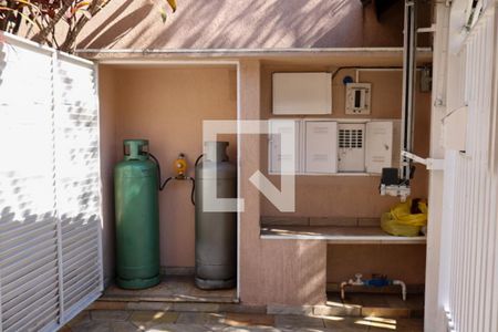 Casa à venda com 516m², 6 quartos e 10 vagas Casa à venda com 516m², 6 quartos e 10 vagasGaragem