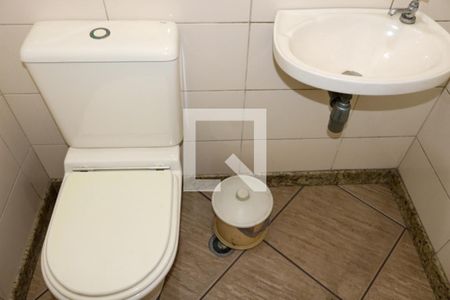 Casa à venda com 516m², 6 quartos e 10 vagas Casa à venda com 516m², 6 quartos e 10 vagasGaragem