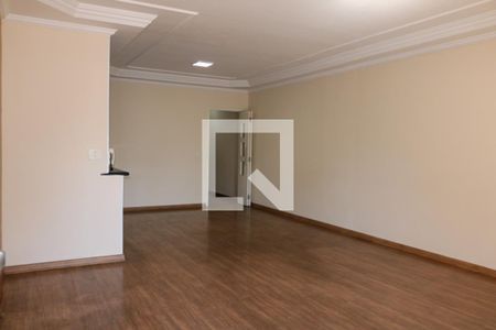 Sala de casa para alugar com 3 quartos, 550m² em Olímpico, São Caetano do Sul