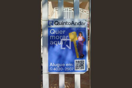 Casa à venda com 516m², 6 quartos e 10 vagas Casa à venda com 516m², 6 quartos e 10 vagasPlaquinha