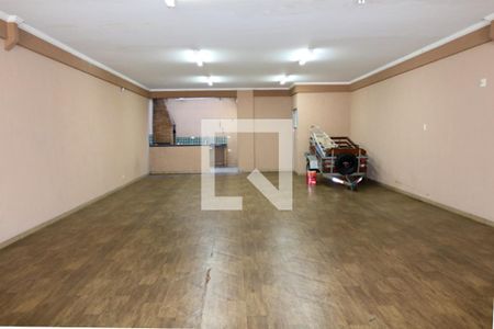 Casa à venda com 516m², 6 quartos e 10 vagas Casa à venda com 516m², 6 quartos e 10 vagasGaragem