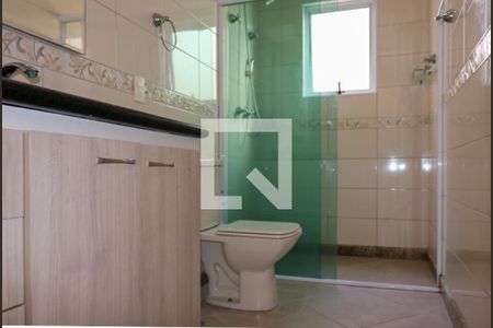 Casa à venda com 516m², 6 quartos e 10 vagas Casa à venda com 516m², 6 quartos e 10 vagasCasa 2 - 2º Piso banheiro