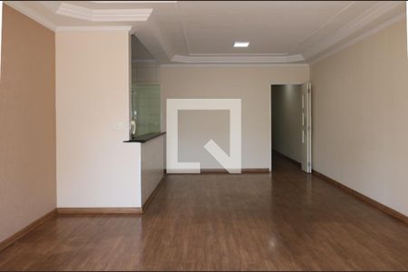 Sala de casa para alugar com 3 quartos, 550m² em Olímpico, São Caetano do Sul