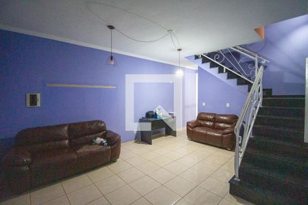 Sala de casa para alugar com 4 quartos, 185m² em Vila Curuçá Velha, São Paulo