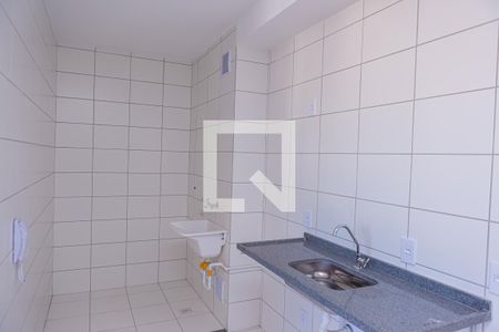 Cozinha e Área de Serviço de apartamento para alugar com 2 quartos, 35m² em Cidade Antônio Estêvão de Carvalho, São Paulo