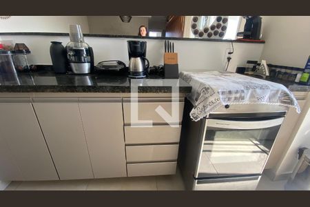 Cozinha de apartamento à venda com 3 quartos, 75m² em Nova Suíça, Belo Horizonte