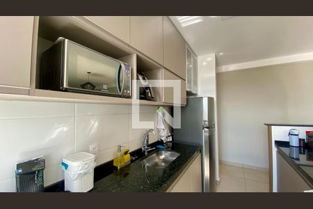 Cozinha de apartamento à venda com 3 quartos, 75m² em Nova Suíça, Belo Horizonte