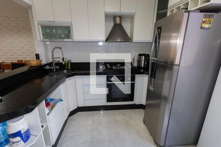 Casa à venda com 330m², 3 quartos e 4 vagas Casa à venda com 330m², 3 quartos e 4 vagasCozinha
