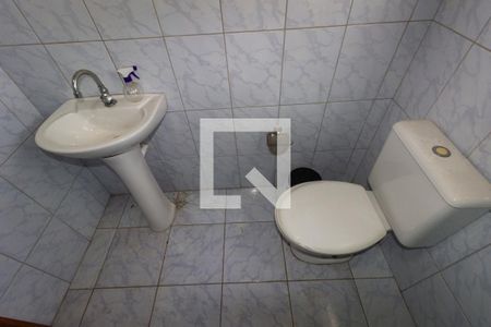 Casa à venda com 330m², 3 quartos e 4 vagas Casa à venda com 330m², 3 quartos e 4 vagasBanheiro 5