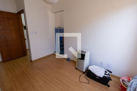 Casa à venda com 330m², 3 quartos e 4 vagas Casa à venda com 330m², 3 quartos e 4 vagasQuarto 2 - suíte