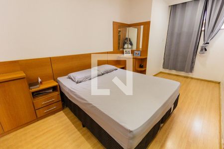 Quarto 1 (com closet) - suíte de casa à venda com 3 quartos, 330m² em Parque Boturussu, São Paulo