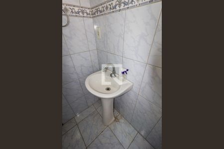 Casa à venda com 330m², 3 quartos e 4 vagas Casa à venda com 330m², 3 quartos e 4 vagasBanheiro 5