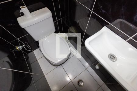 Casa à venda com 330m², 3 quartos e 4 vagas Casa à venda com 330m², 3 quartos e 4 vagasBanheiro 4