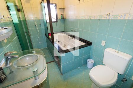 Casa à venda com 330m², 3 quartos e 4 vagas Casa à venda com 330m², 3 quartos e 4 vagasBanheiro 2 (suíte 1)