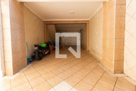 Casa à venda com 330m², 3 quartos e 4 vagas Casa à venda com 330m², 3 quartos e 4 vagasGaragem