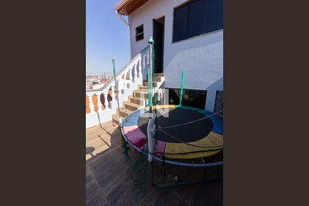 Casa à venda com 330m², 3 quartos e 4 vagas Casa à venda com 330m², 3 quartos e 4 vagasVaranda 2