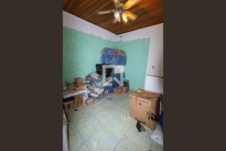 Casa à venda com 330m², 3 quartos e 4 vagas Casa à venda com 330m², 3 quartos e 4 vagasSala edicula