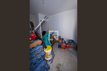 Casa à venda com 330m², 3 quartos e 4 vagas Casa à venda com 330m², 3 quartos e 4 vagasQuartinho da bagunça