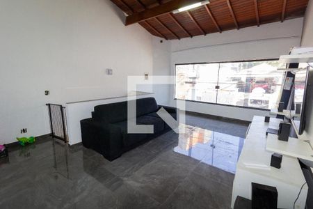 Casa à venda com 330m², 3 quartos e 4 vagas Casa à venda com 330m², 3 quartos e 4 vagasVaranda 1