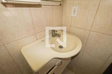 Casa à venda com 330m², 3 quartos e 4 vagas Casa à venda com 330m², 3 quartos e 4 vagasBanheiro 1 (suíte 3)