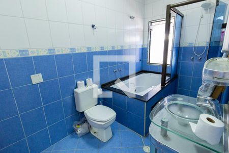 Casa à venda com 330m², 3 quartos e 4 vagas Casa à venda com 330m², 3 quartos e 4 vagasBanheiro 3 (suíte 2)