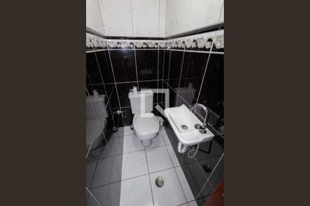 Casa à venda com 330m², 3 quartos e 4 vagas Casa à venda com 330m², 3 quartos e 4 vagasBanheiro 4